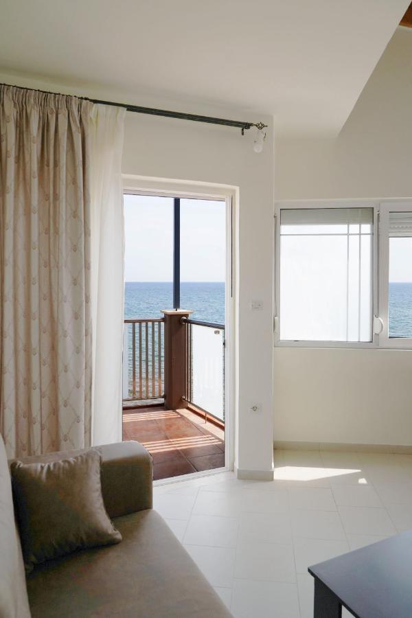 Stalós Cozy Corner Vs Beachfront מראה חיצוני תמונה